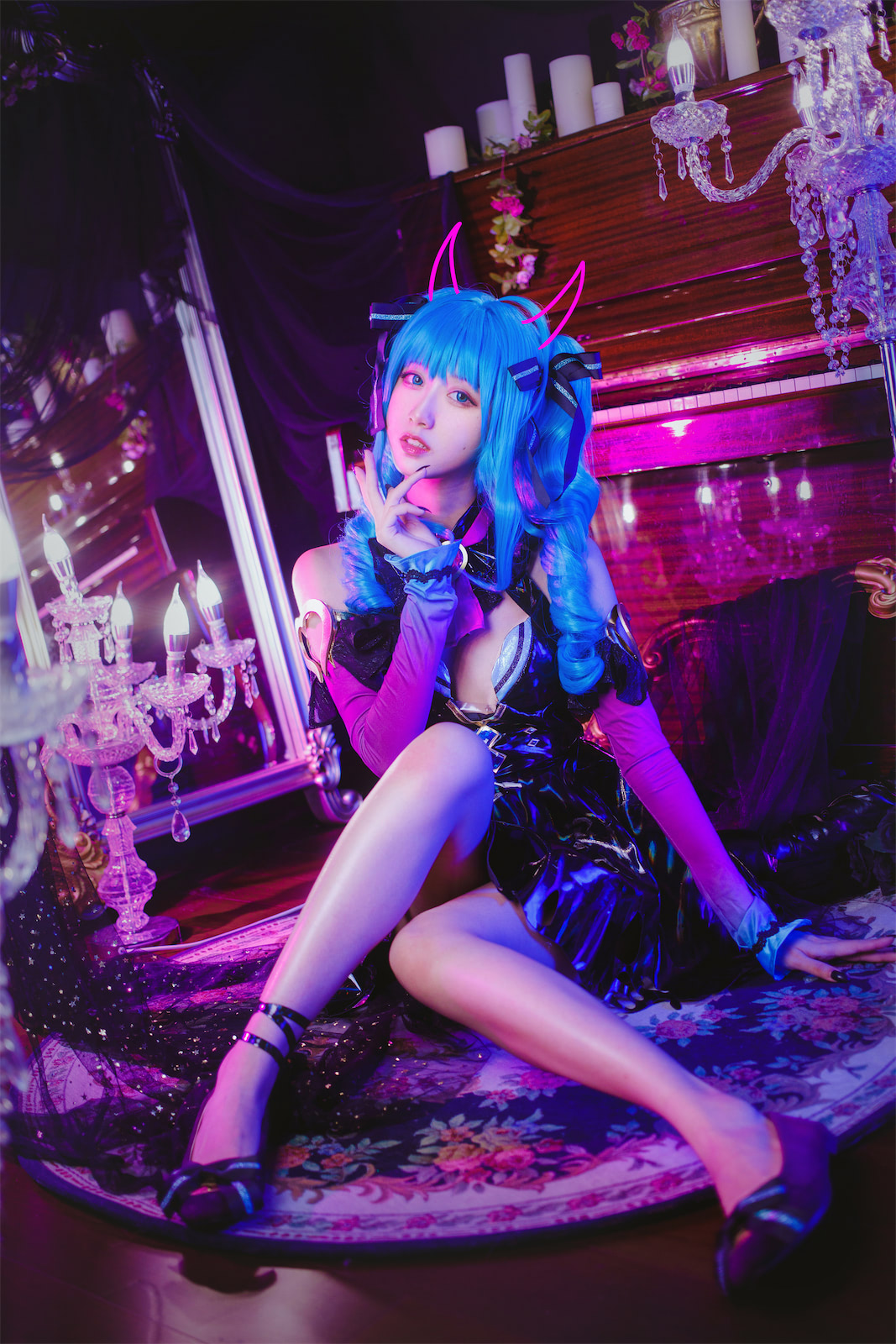 木绵绵OwO - Miku小恶魔 [19P] - 第1张 - 机器猫次元