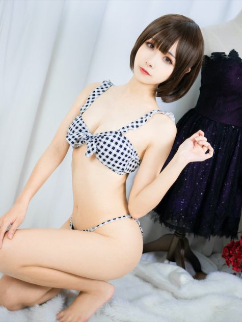 Momoko葵葵 - 格子泳装 [20P]
