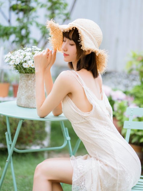 木绵绵OwO - 湿润白裙 [75P]